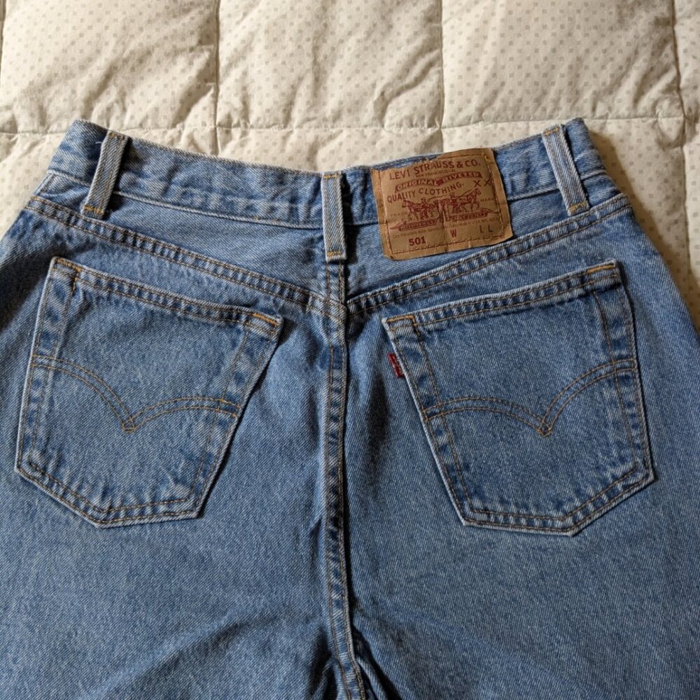 Button-fly Levi's 501 jeans - Picture 2 of 7